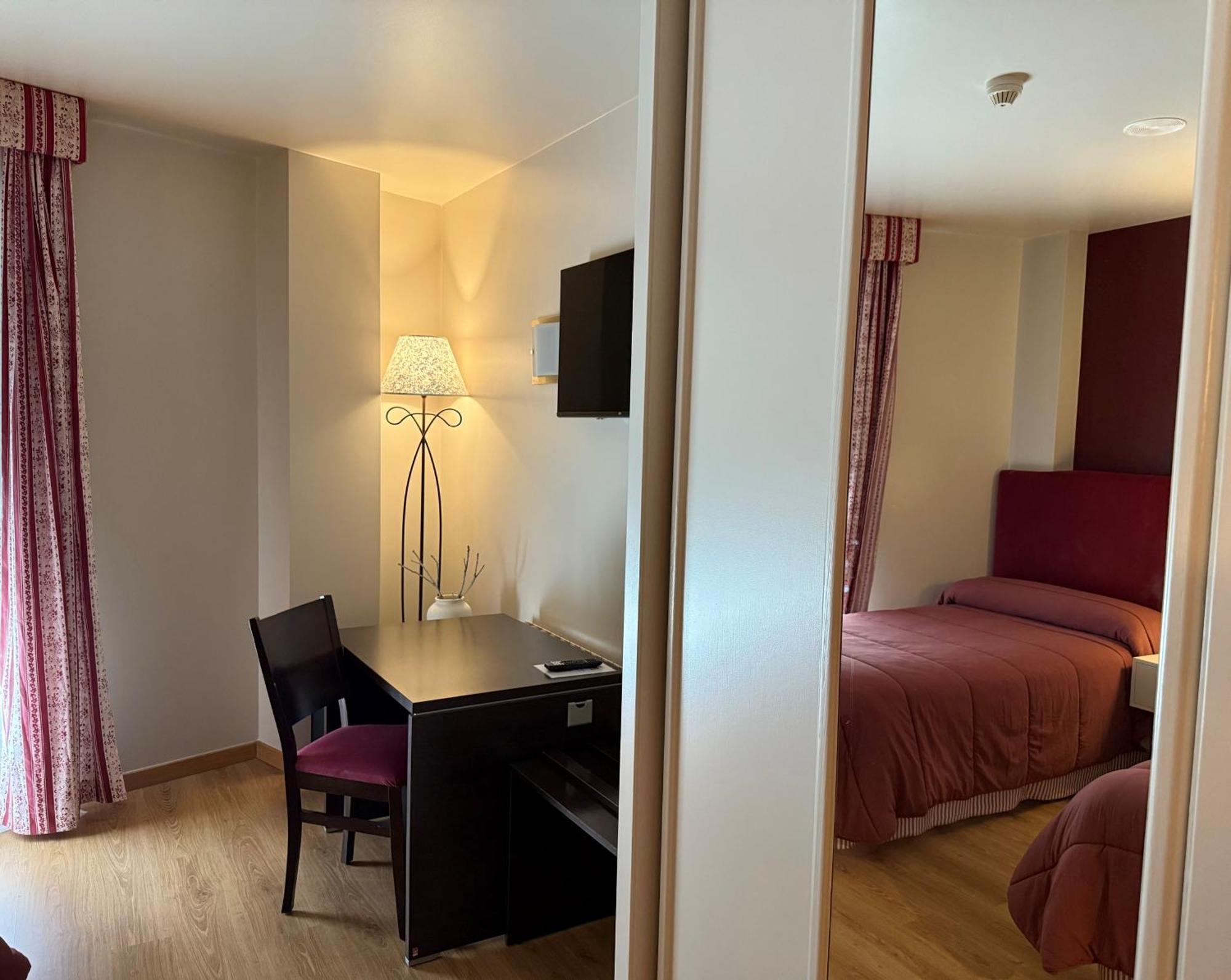 Hotel Bouza Ribadeo Exteriör bild