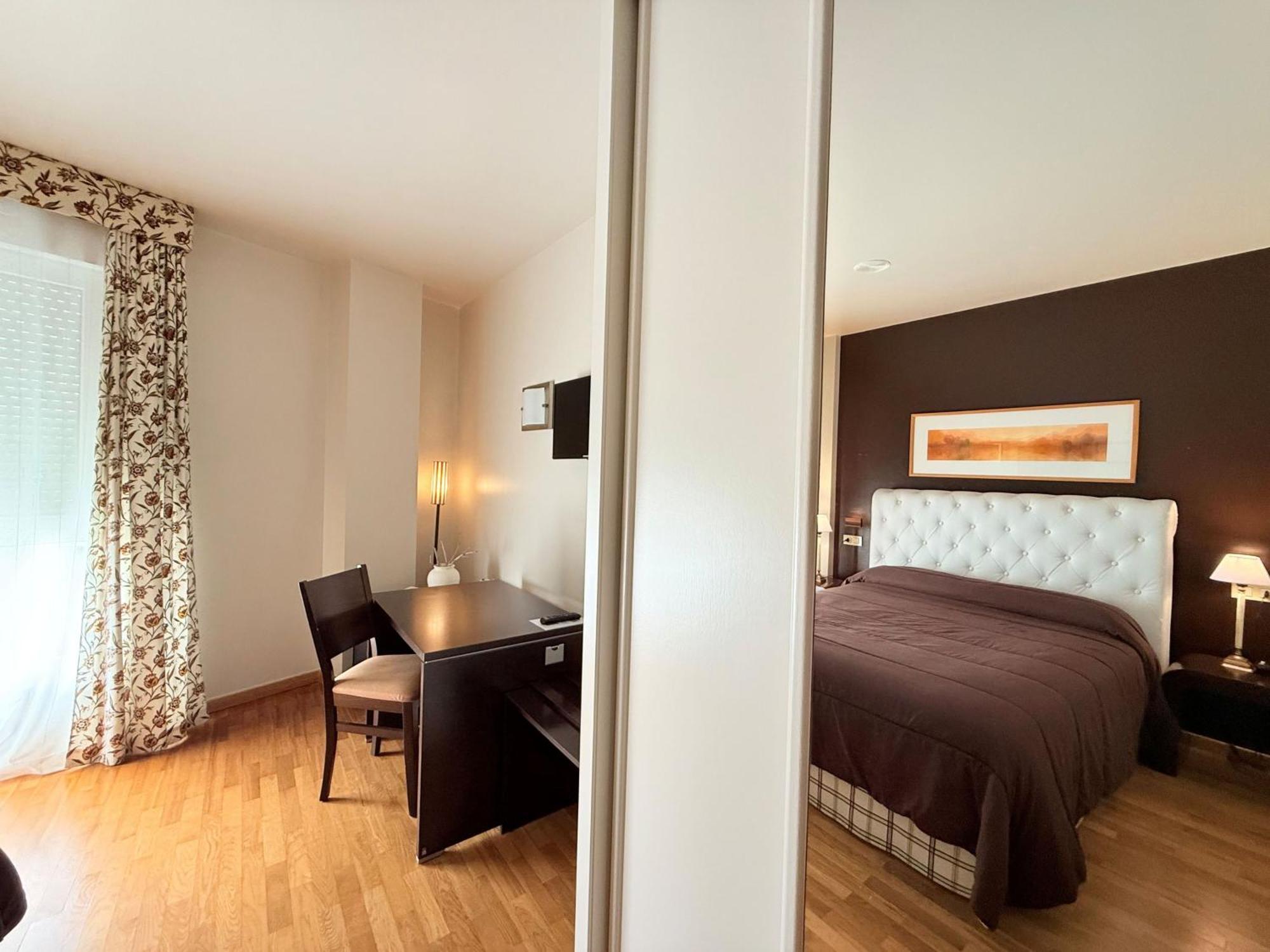 Hotel Bouza Ribadeo Exteriör bild